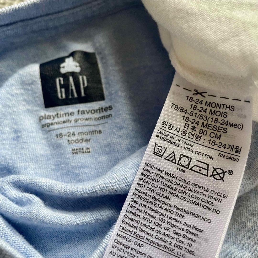 GAP(ギャップ)のGAPベビー　半袖Tシャツ２枚　80相当18month チャーリーブラウン　90 キッズ/ベビー/マタニティのベビー服(~85cm)(Ｔシャツ)の商品写真