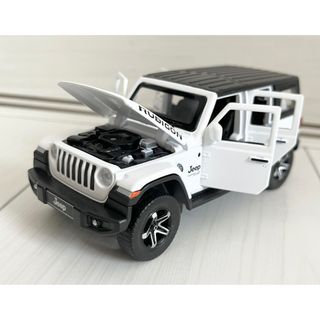《新品》1:32 Jeep Wrangler ミニカー(ミニカー)