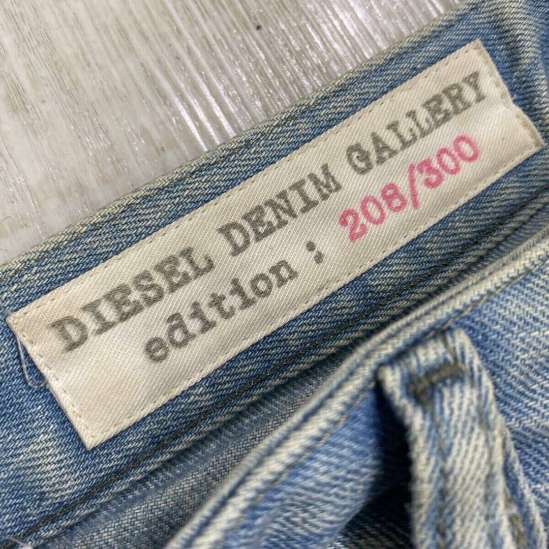 DIESEL(ディーゼル)のDIESEL ディーゼル RIOHMA クラッシュ デニム パンツ サイズ 29 メンズのパンツ(デニム/ジーンズ)の商品写真