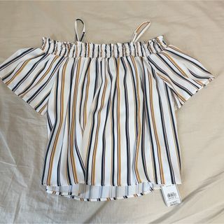 イング(INGNI)の【タグ付き、新品】INGNI イング　マスタード　オフショルダー　トップス(Tシャツ(半袖/袖なし))