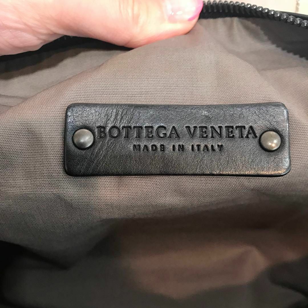 Bottega Veneta(ボッテガヴェネタ)の☆美品☆BOTTEGA VENETA　イントレチャート　ウエストバッグ　ボディー メンズのバッグ(ボディーバッグ)の商品写真