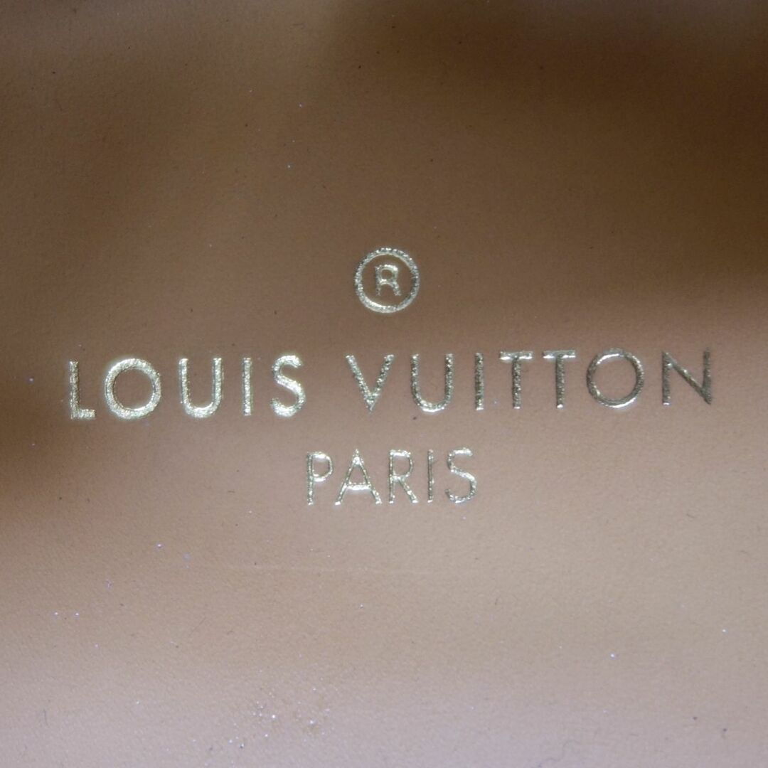 LOUIS VUITTON(ルイヴィトン)の未使用 ルイヴィトン LOUIS VUITTON ローファー モカシン モンテカルロ ライン ドライビングシューズ LV金具 メンズ 5.5 メンズの靴/シューズ(その他)の商品写真