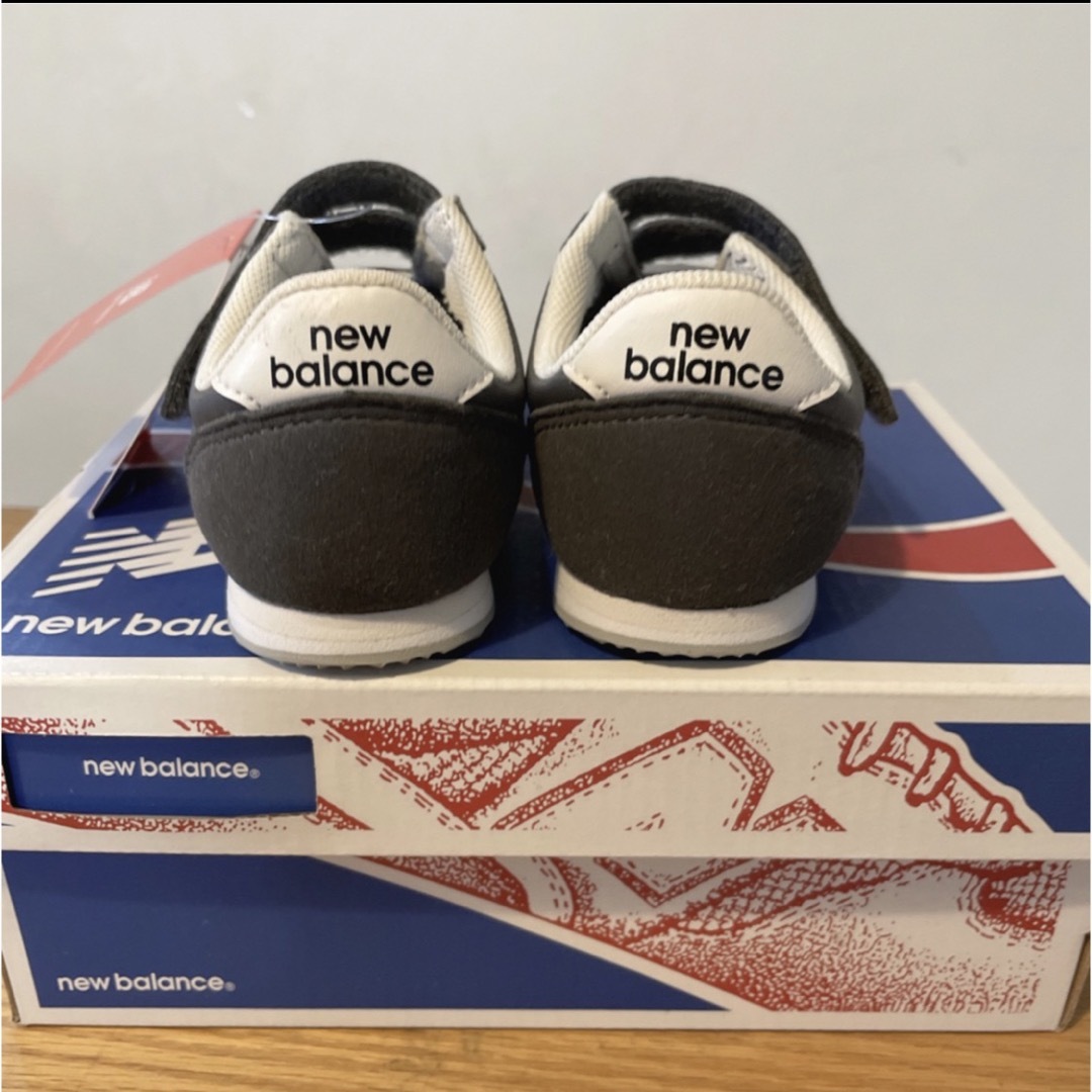 New Balance(ニューバランス)の専用ページ キッズ/ベビー/マタニティのキッズ靴/シューズ(15cm~)(スニーカー)の商品写真