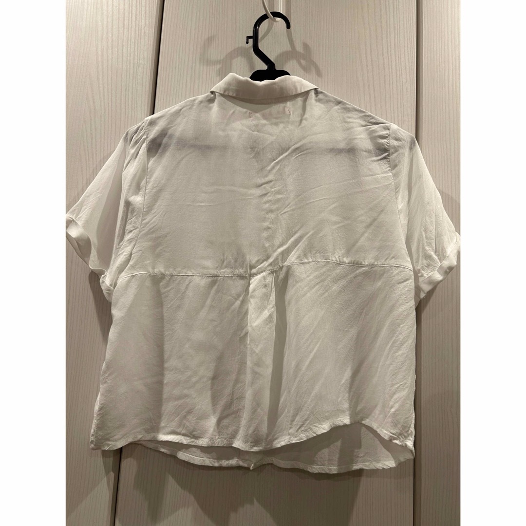 PULL&BEAR 中古レディース半袖白ブラウス レディースのトップス(シャツ/ブラウス(半袖/袖なし))の商品写真