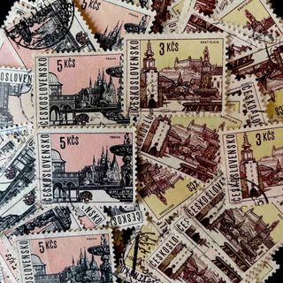 使用済み　外国切手　チェコスロバキア　建物　2種　100枚(使用済み切手/官製はがき)