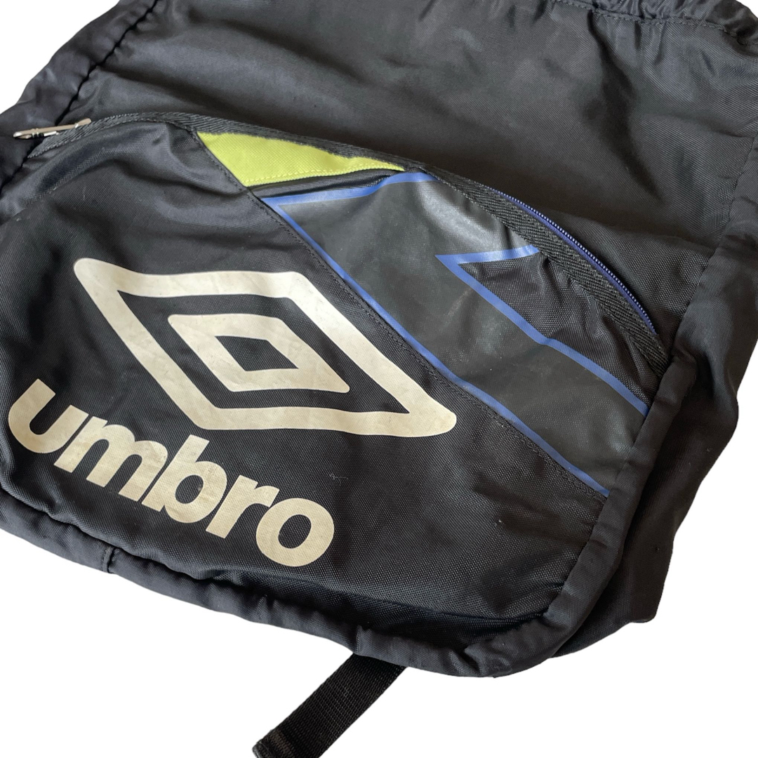 UMBRO(アンブロ)のキッズ　ナップサック　サッカー　アンブロ キッズ/ベビー/マタニティのこども用バッグ(リュックサック)の商品写真