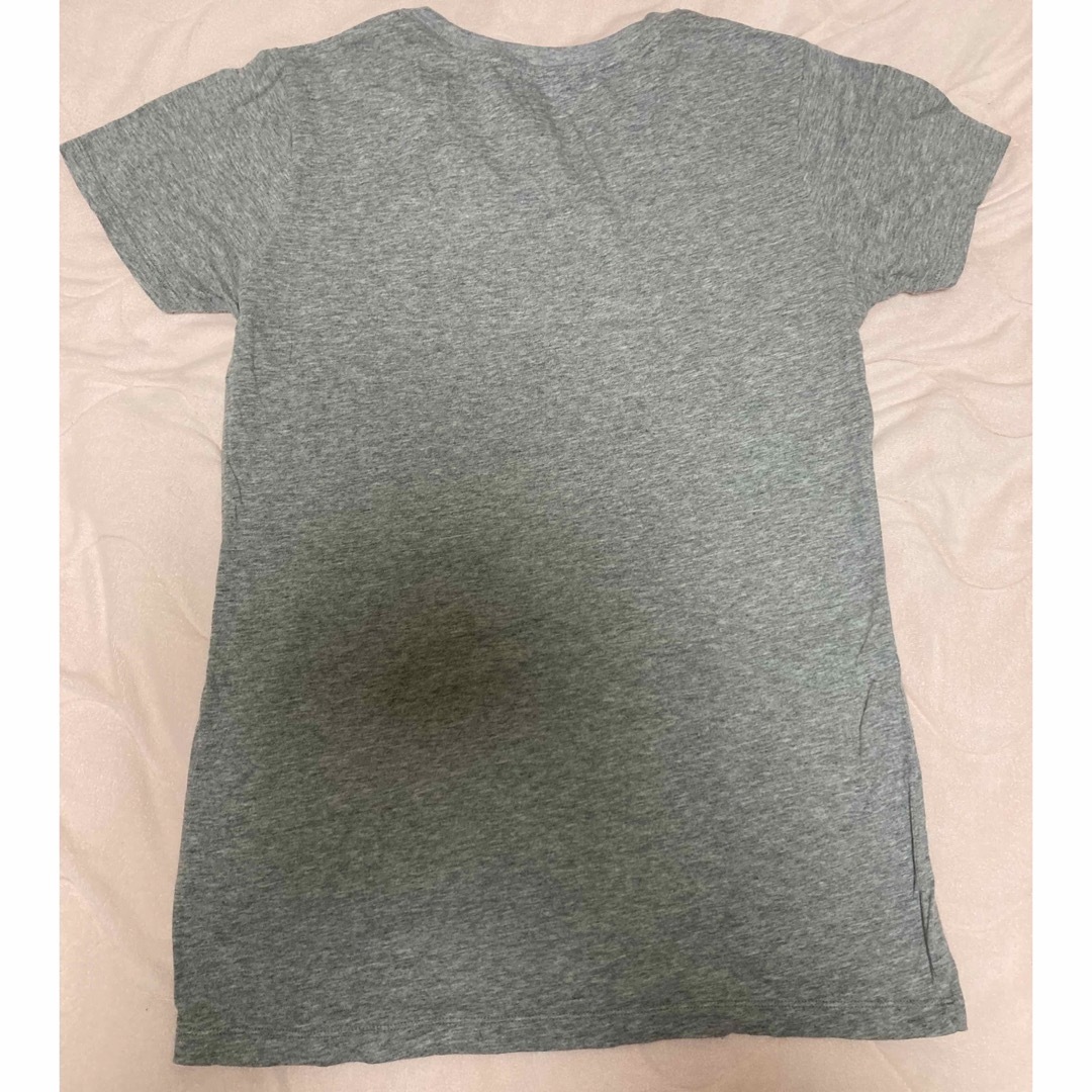 ユニクロ　くま　グレー　Tシャツ　Lサイズ レディースのトップス(Tシャツ(半袖/袖なし))の商品写真