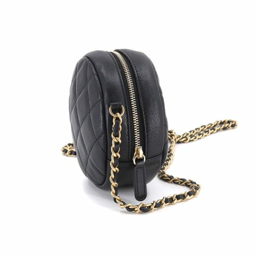 CHANEL(シャネル)の新品同様 シャネル CHANEL ラッキーチャーム ラウンド チェーン ショルダー バッグ レザー ブラック A81620 Matelasse Bag VLP 90206651 レディースのバッグ(ショルダーバッグ)の商品写真