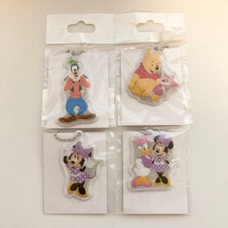 ディズニー(Disney)の【新品未使用】ディズニー　リフレクターキーホルダー(キャラクターグッズ)