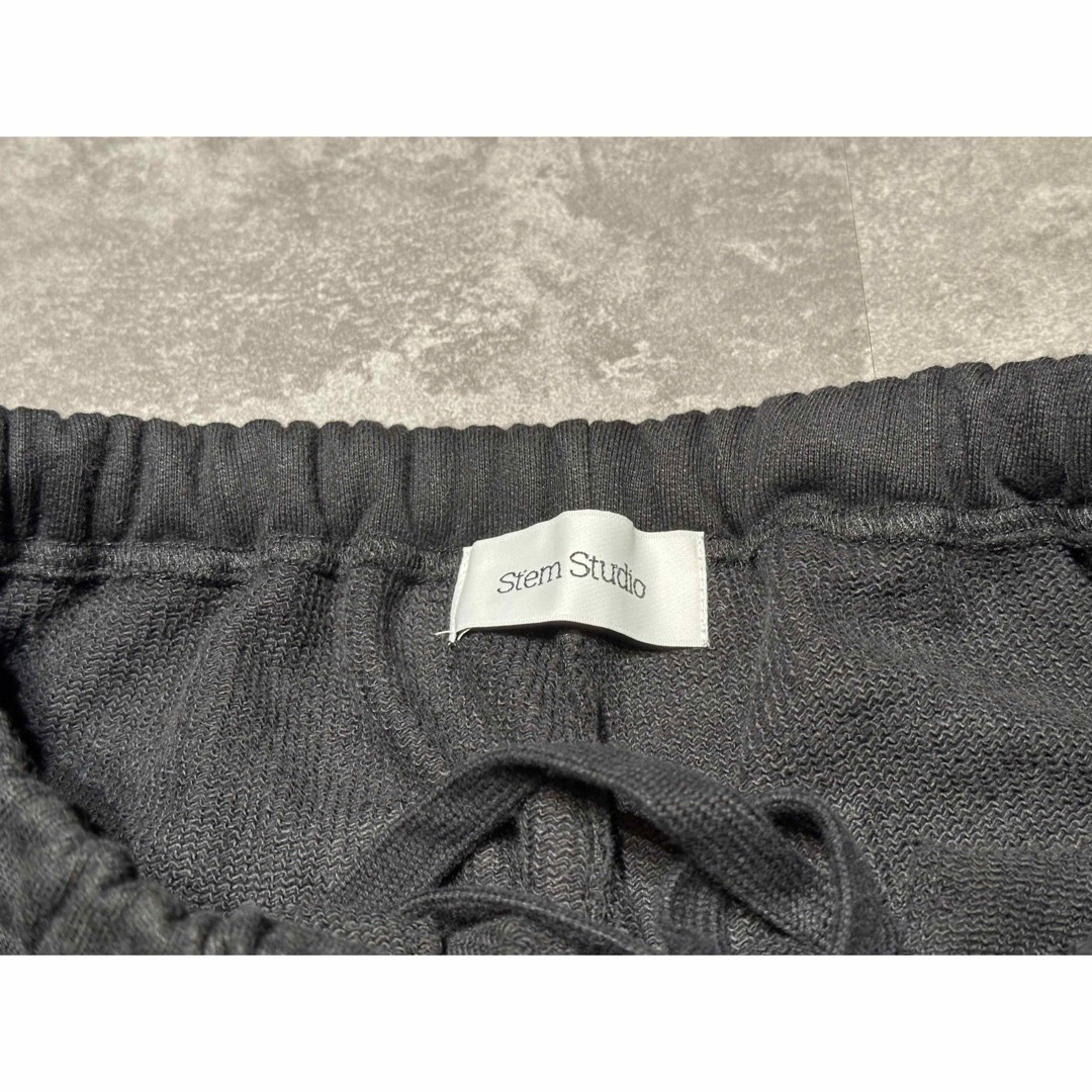 UNTORN  sweat pants メンズのパンツ(デニム/ジーンズ)の商品写真