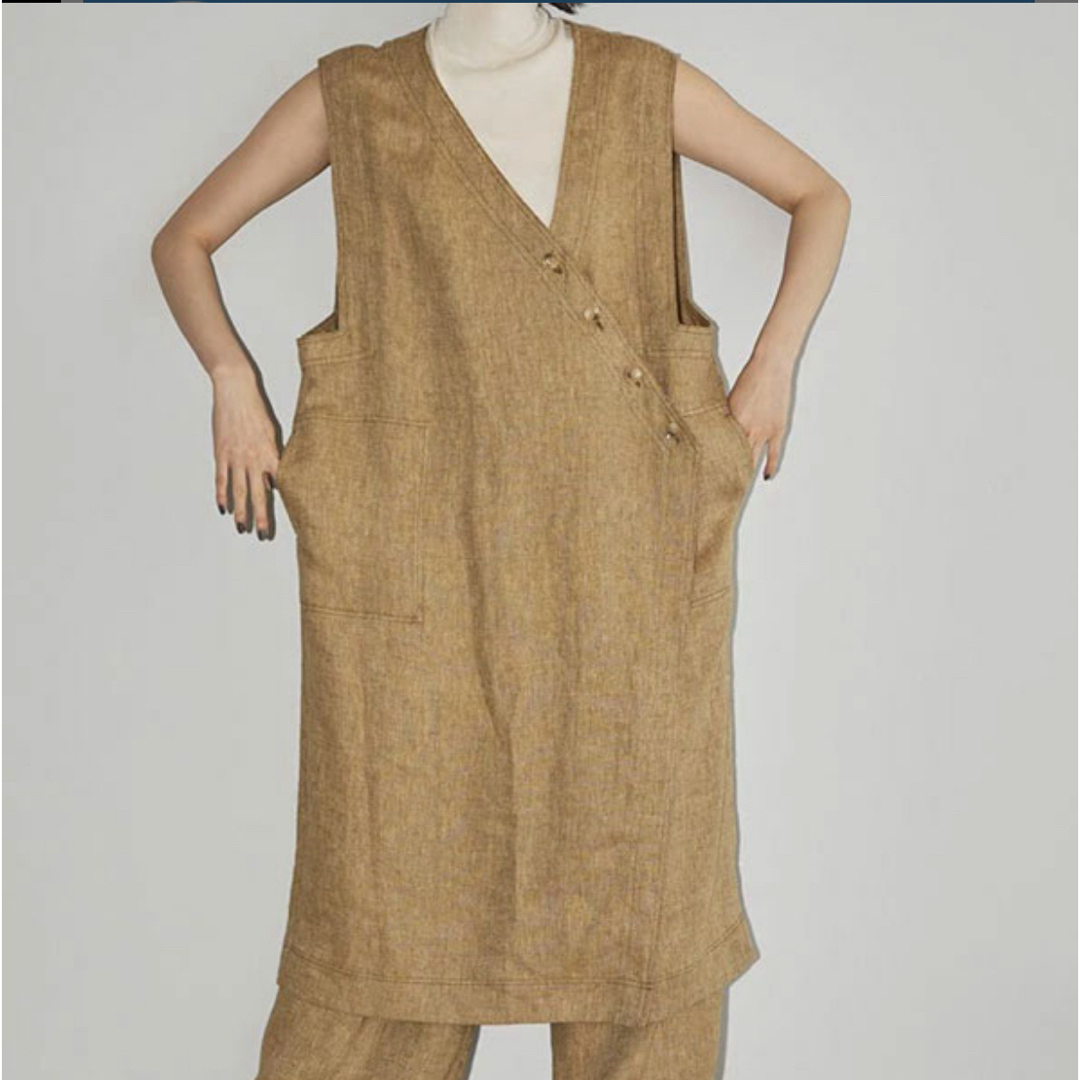 TODAYFUL(トゥデイフル)のTODAYFUL  Asymmetry Linen Vest  レディースのトップス(ベスト/ジレ)の商品写真
