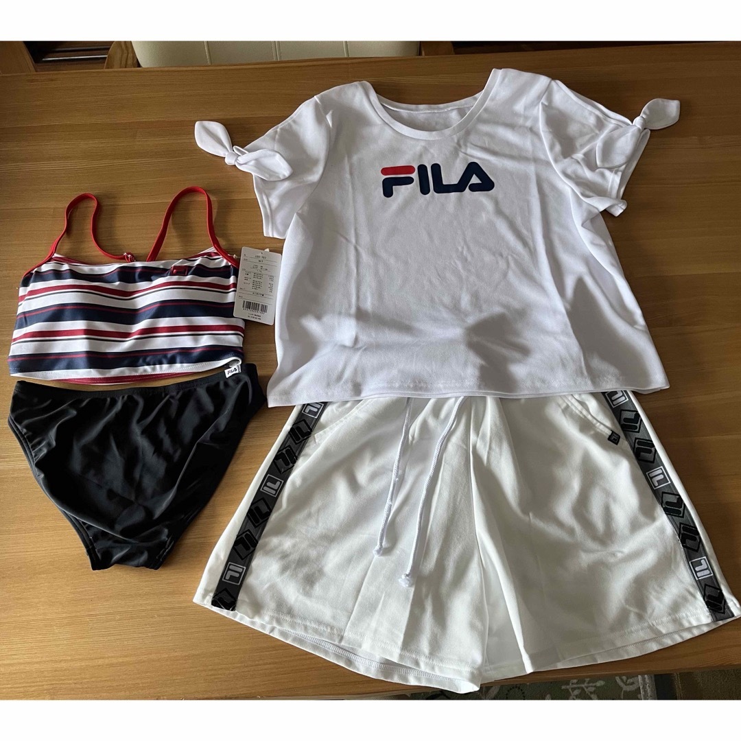 FILA(フィラ)の新品FILA水着4点セット レディースの水着/浴衣(水着)の商品写真