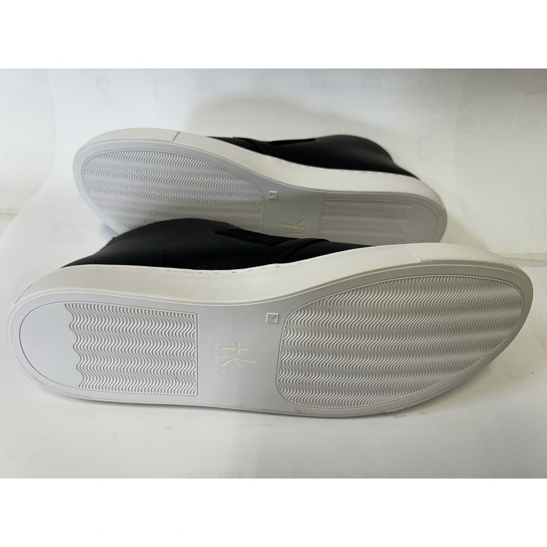 TAKEO KIKUCHI(タケオキクチ)の【 未使用品 】TAKEO KIKUCHI レザースニーカー　サイズ7.5 メンズの靴/シューズ(スニーカー)の商品写真