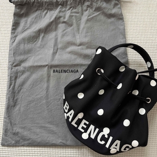 バレンシアガバッグ(BALENCIAGA BAG)の美品バレンシアガドットショルダーバッグブラック(ショルダーバッグ)