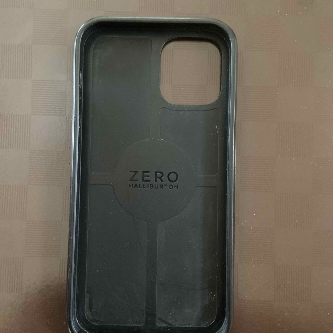 ZERO HALLIBURTON(ゼロハリバートン)のZERO HALLIBURTON  iPhoneケース　スマホケース スマホ/家電/カメラのスマホアクセサリー(iPhoneケース)の商品写真