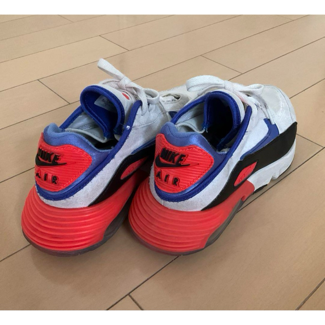 NIKE(ナイキ)の【中古美品】NIKE エアマックス 2090  EOI US7Y（25cm） メンズの靴/シューズ(スニーカー)の商品写真