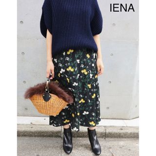 イエナ(IENA)のIENA フラワーモチーフスカート(ロングスカート)