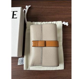 ロエベ(LOEWE)の【LOEWE 】スモール バーティカル ウォレット　財布　ロエベ(財布)