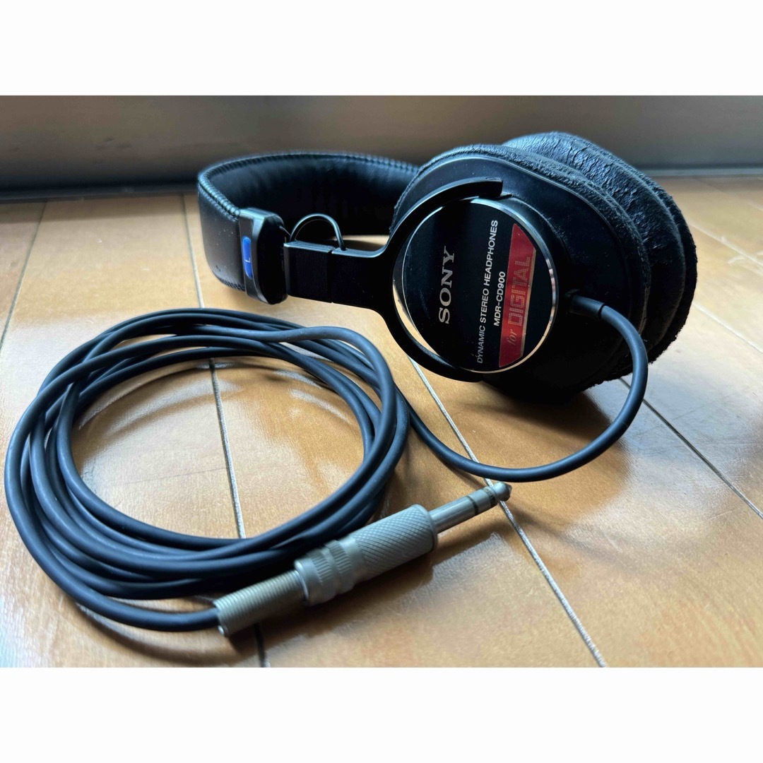 SONY(ソニー)の【激安】SONY モニターヘッドホン MDR-CD900ST スマホ/家電/カメラのオーディオ機器(ヘッドフォン/イヤフォン)の商品写真