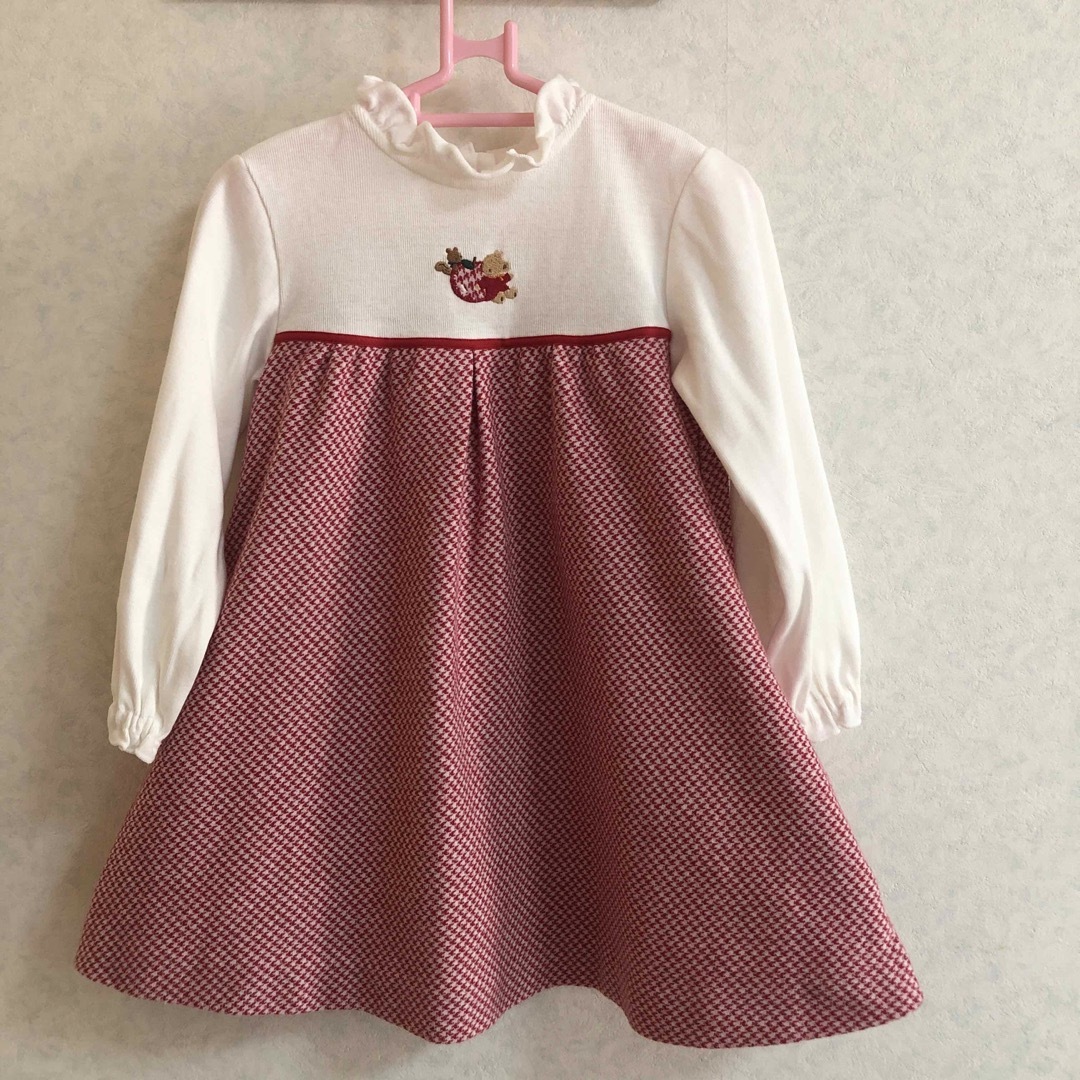 familiar(ファミリア)のファミリア切り替えワンピース可愛い90 キッズ/ベビー/マタニティのキッズ服女の子用(90cm~)(ワンピース)の商品写真