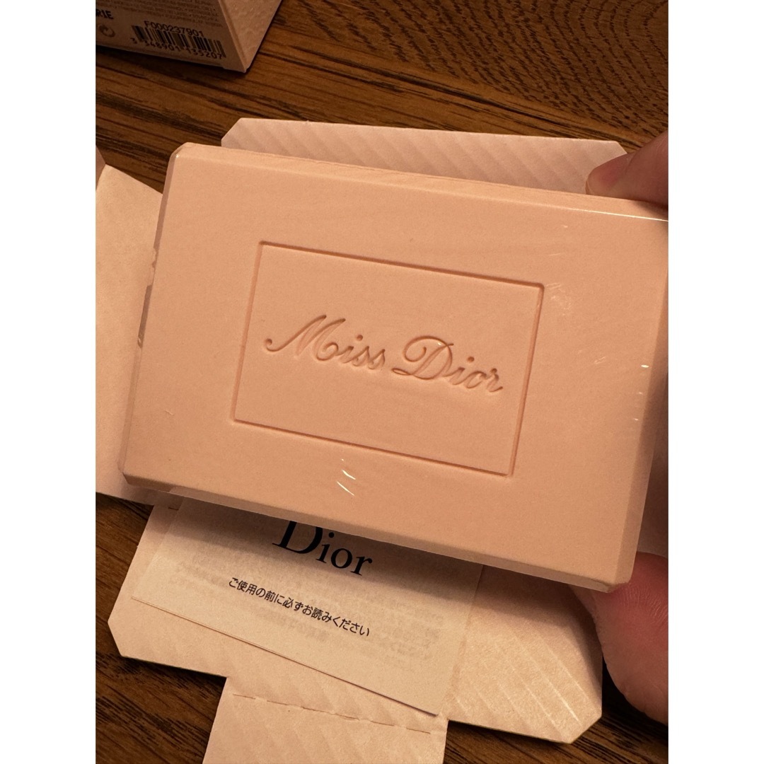 Dior(ディオール)のミスディオール　シルキーソープ コスメ/美容のボディケア(ボディソープ/石鹸)の商品写真