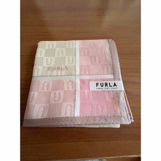 FURLA ハンカチ