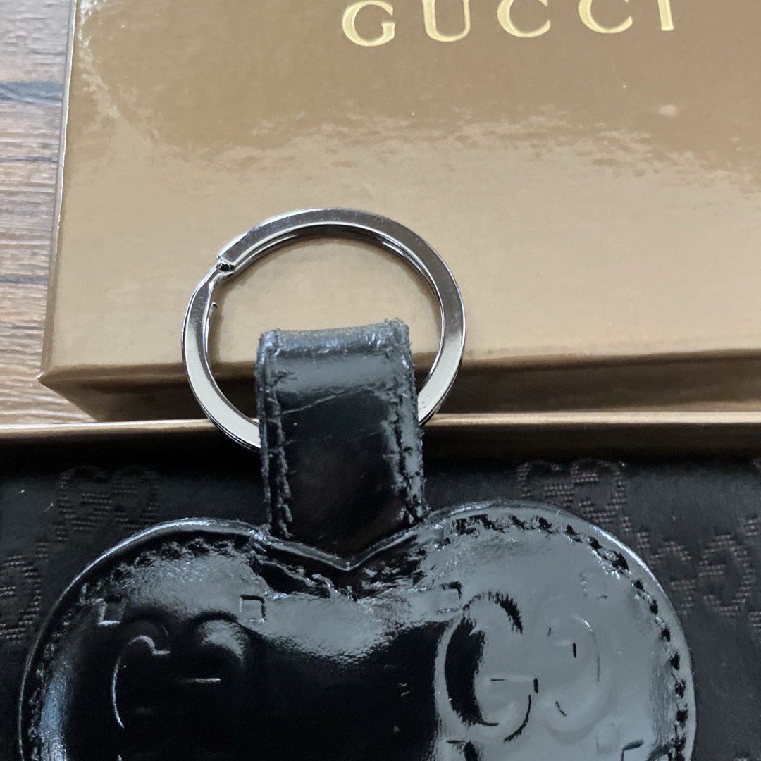 Gucci(グッチ)のGUCCI ラブリーハート　キーホルダー レディースのファッション小物(キーホルダー)の商品写真