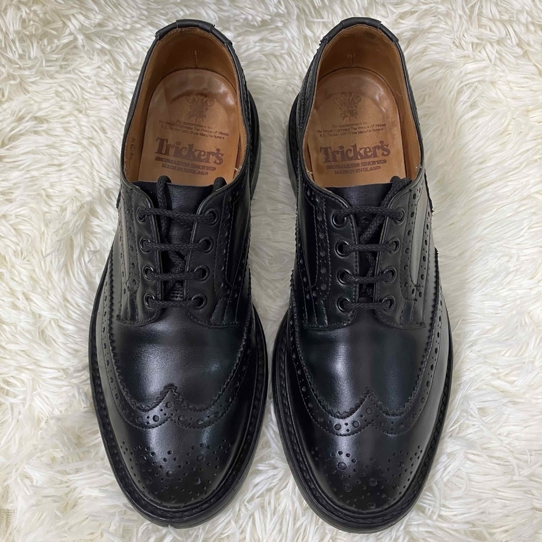 Trickers(トリッカーズ)のトリッカーズ Trickers バートン カントリーシューズ ウィングチップ 黒 メンズの靴/シューズ(ドレス/ビジネス)の商品写真