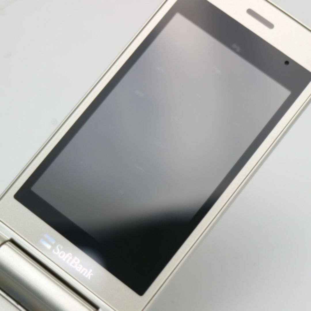 SHARP(シャープ)の108SH ルミナスシルバー 白ロム M444 スマホ/家電/カメラのスマートフォン/携帯電話(携帯電話本体)の商品写真