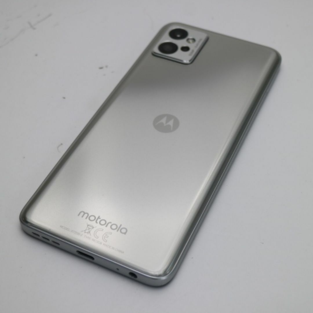 Motorola(モトローラ)の超美品 moto g32 サテンシルバー M444 スマホ/家電/カメラのスマートフォン/携帯電話(スマートフォン本体)の商品写真