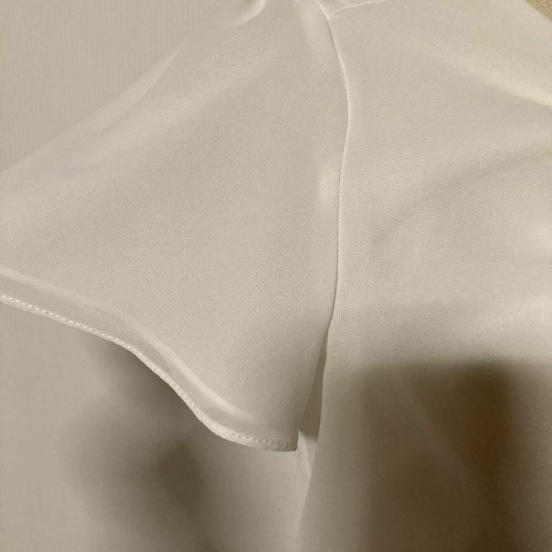 ReFLEcT(リフレクト)のReflect リフレクト　白　半袖　ブラウス　夏　レディース　オフィス　M レディースのトップス(Tシャツ(半袖/袖なし))の商品写真