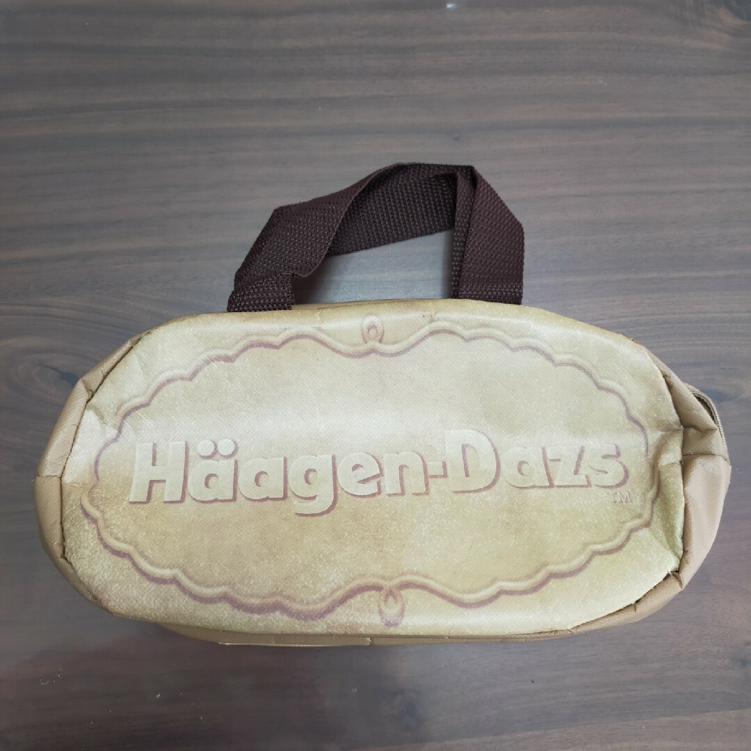 ハーゲンダッツ　保冷バック レディースのバッグ(ハンドバッグ)の商品写真