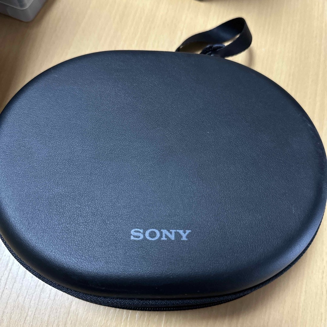 SONY(ソニー)のSONY ヘッドホン　WH-1000XM2 ブラック スマホ/家電/カメラのオーディオ機器(ヘッドフォン/イヤフォン)の商品写真