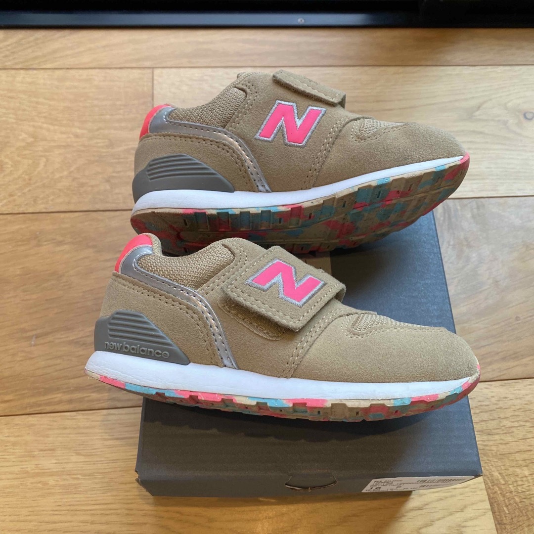 16センチ　new balance 996 キッズ/ベビー/マタニティのキッズ靴/シューズ(15cm~)(スニーカー)の商品写真