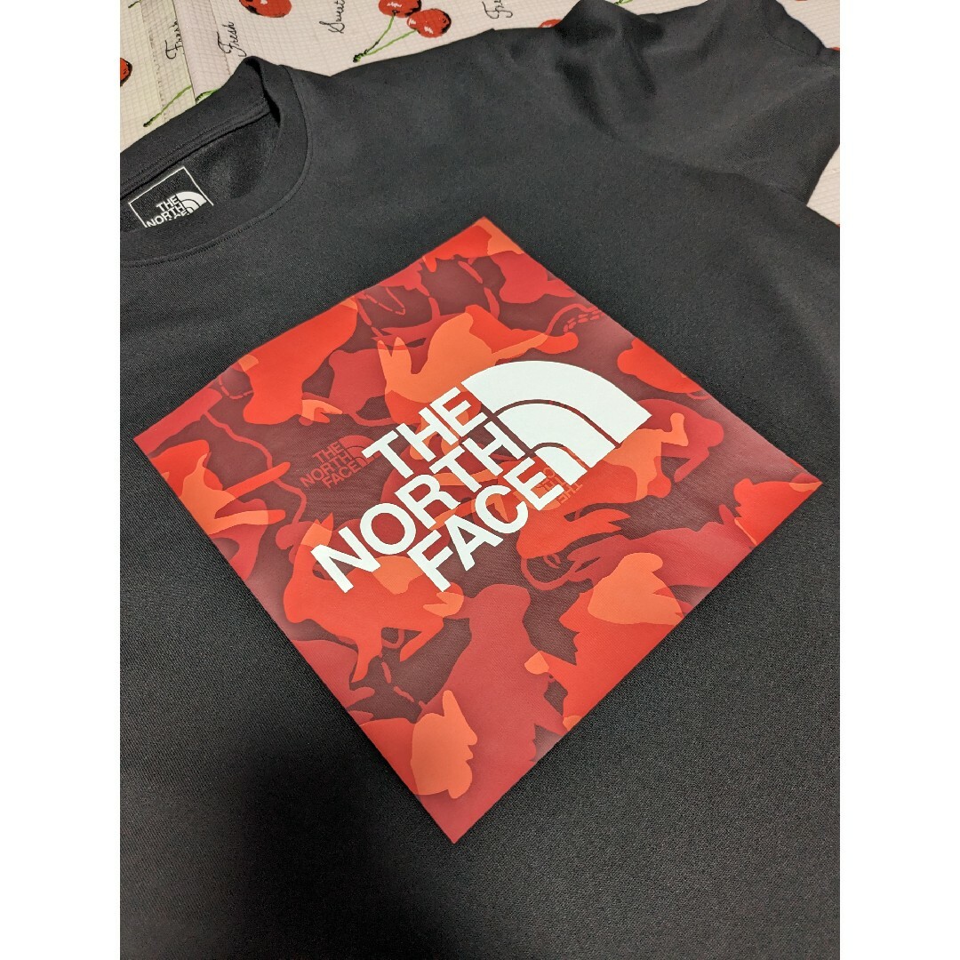 THE NORTH FACE(ザノースフェイス)のノースフェイス CNY ボックスグラフィック ティーシャツ メンズ Asia L メンズのトップス(Tシャツ/カットソー(半袖/袖なし))の商品写真