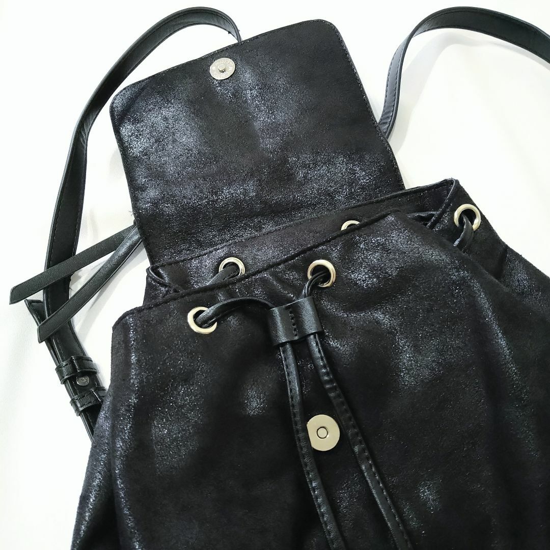 ZARA(ザラ)のZARA リュック スタッズ ベロア調 シルバー 美品 匿名配送 レディースのバッグ(リュック/バックパック)の商品写真