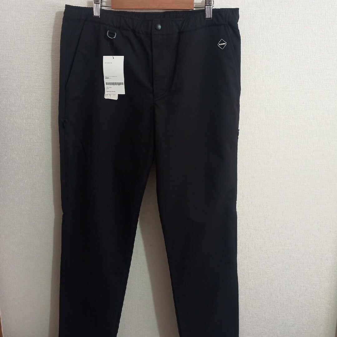 F.C.R.B.(エフシーアールビー)の【新品タグ付き】F.C.R.B VENTILATION CHINO PANTS メンズのパンツ(その他)の商品写真