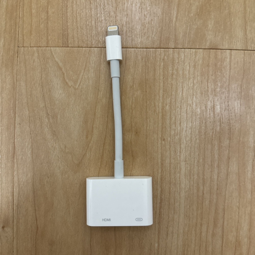 Apple(アップル)のApple MD826AM/A Lightning Digital AVアダプタ スマホ/家電/カメラのスマホアクセサリー(その他)の商品写真