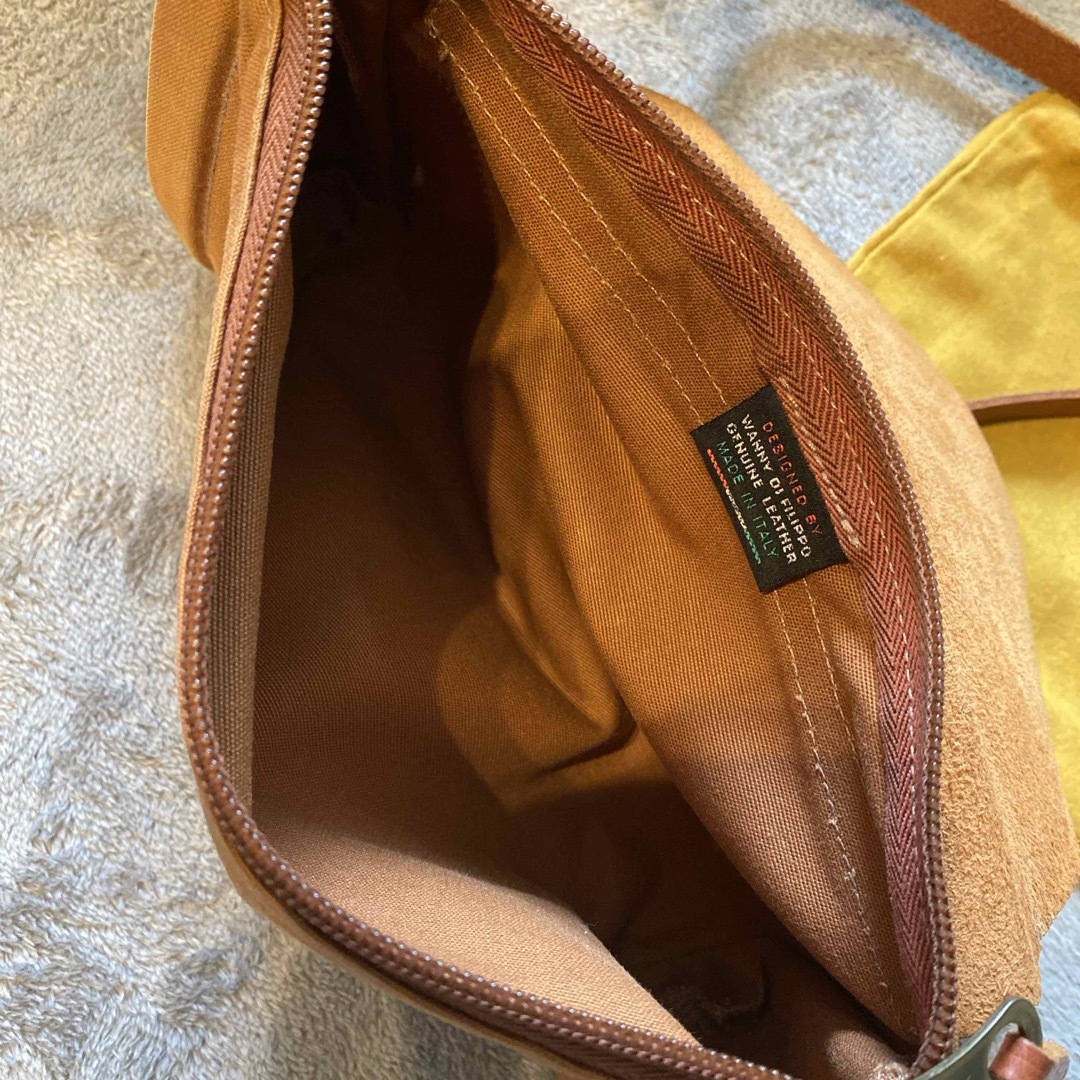 IL BISONTE(イルビゾンテ)のイルビゾンテ　バッグ レディースのバッグ(ショルダーバッグ)の商品写真