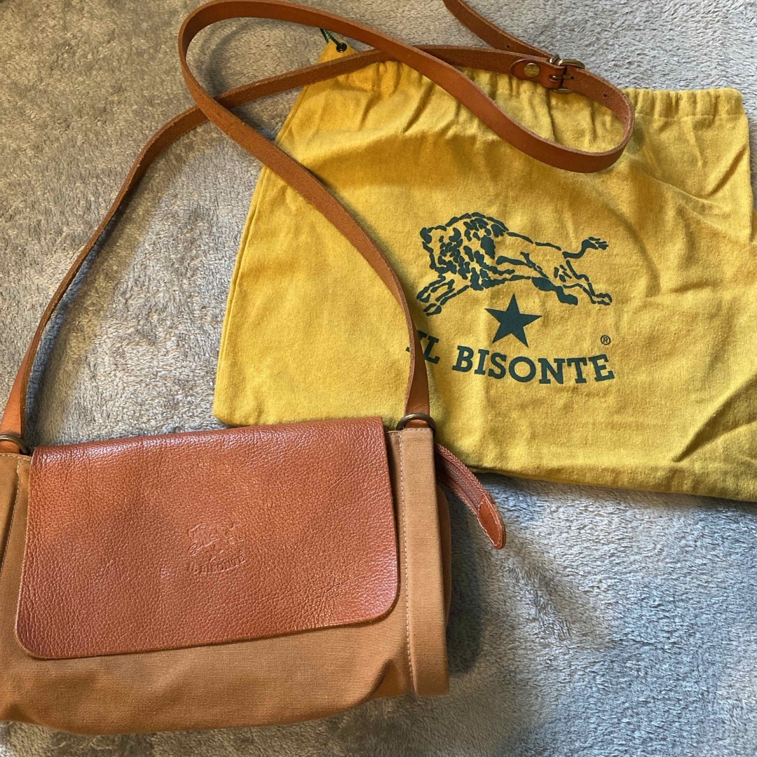 IL BISONTE(イルビゾンテ)のイルビゾンテ　バッグ レディースのバッグ(ショルダーバッグ)の商品写真
