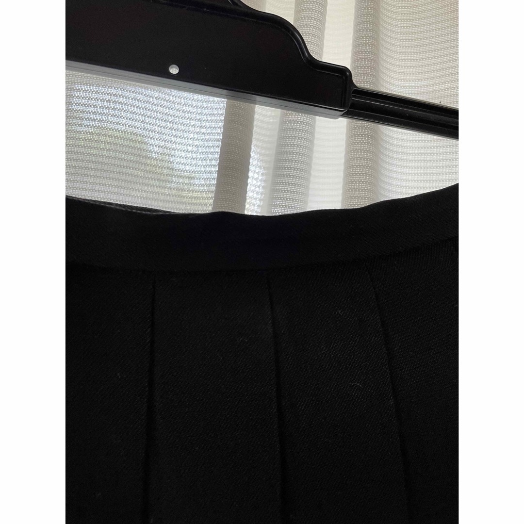 EASTBOY(イーストボーイ)のEAST BOY Venus プリーツスカート　黒　 レディースのスカート(ひざ丈スカート)の商品写真
