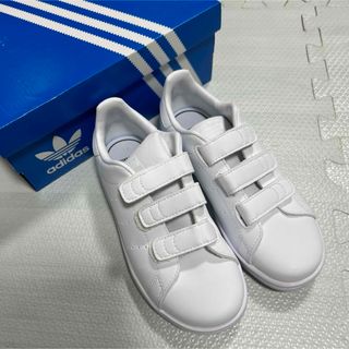 アディダス(adidas)のスタンスミス　　子供用 19センチ(スニーカー)