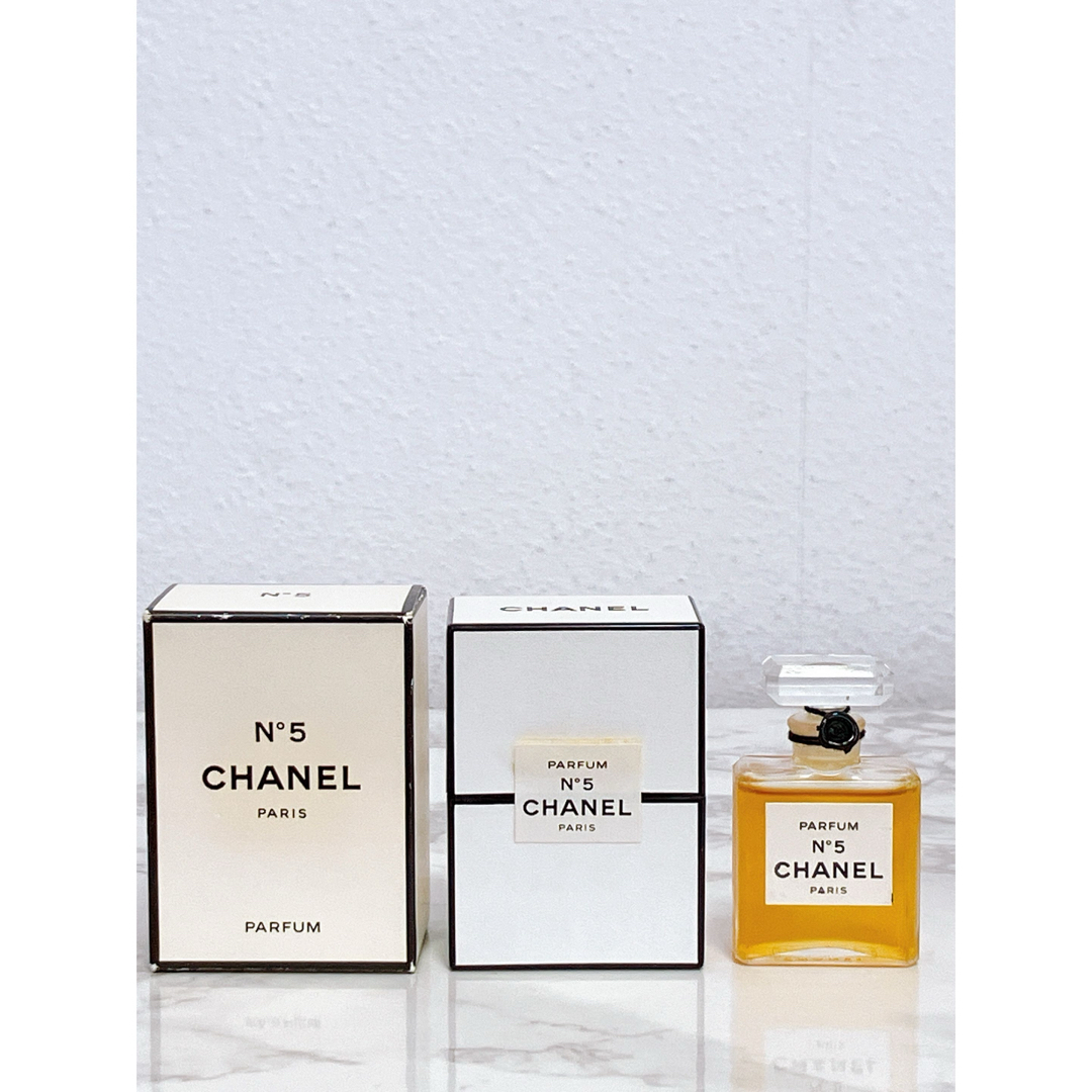 CHANEL(シャネル)の未使用　名香　CHANEL　シャネル　No5　5番　パルファム　7ml コスメ/美容の香水(香水(女性用))の商品写真