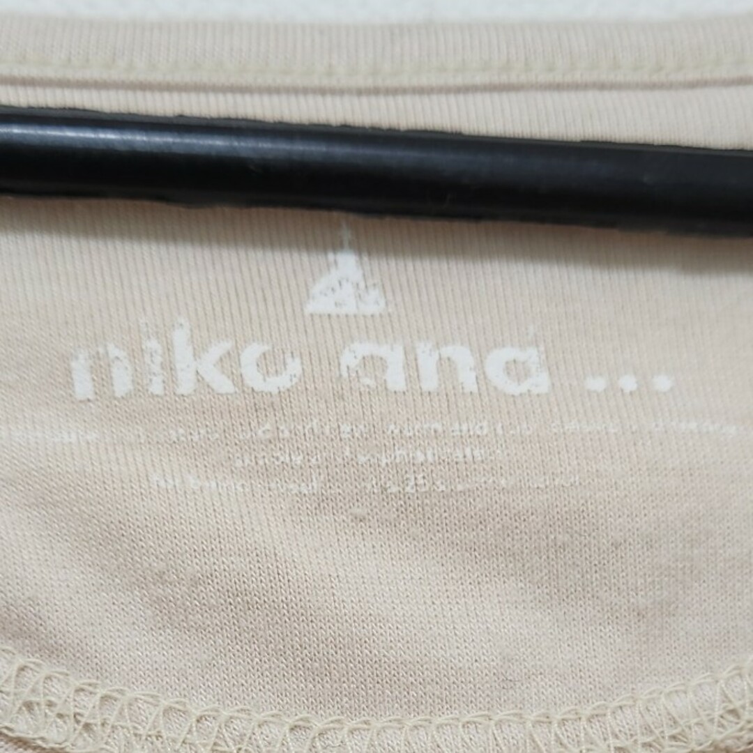 niko and...(ニコアンド)のniko and…ベージュ長袖Tシャツ レディースのトップス(Tシャツ(長袖/七分))の商品写真