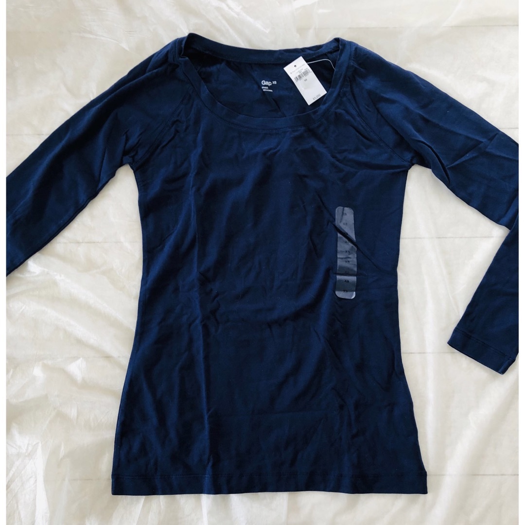 GAP(ギャップ)の値下げ未使用GAPギャップ★長袖Tシャツ 2枚セット タグ付★1枚3200円の品 レディースのトップス(Tシャツ(半袖/袖なし))の商品写真