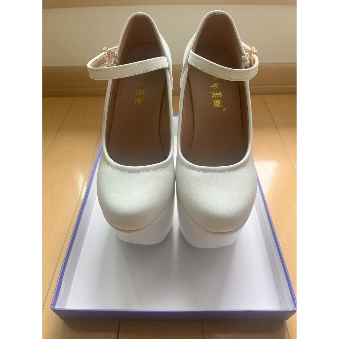 15cmヒール白パンプス レディースの靴/シューズ(ハイヒール/パンプス)の商品写真