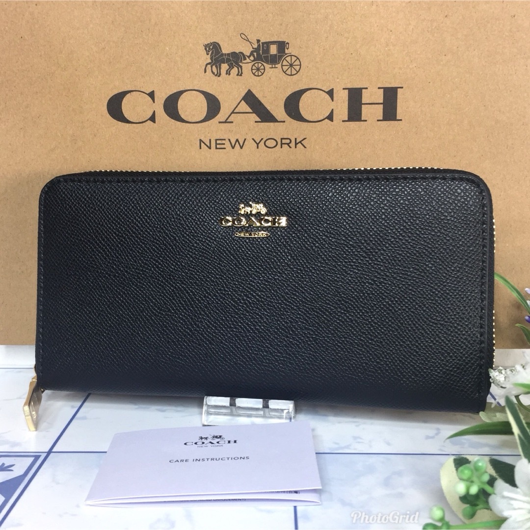 COACH(コーチ)のCOACHコーチ　長財布　シンプル　ブラック　【新品】 レディースのファッション小物(財布)の商品写真