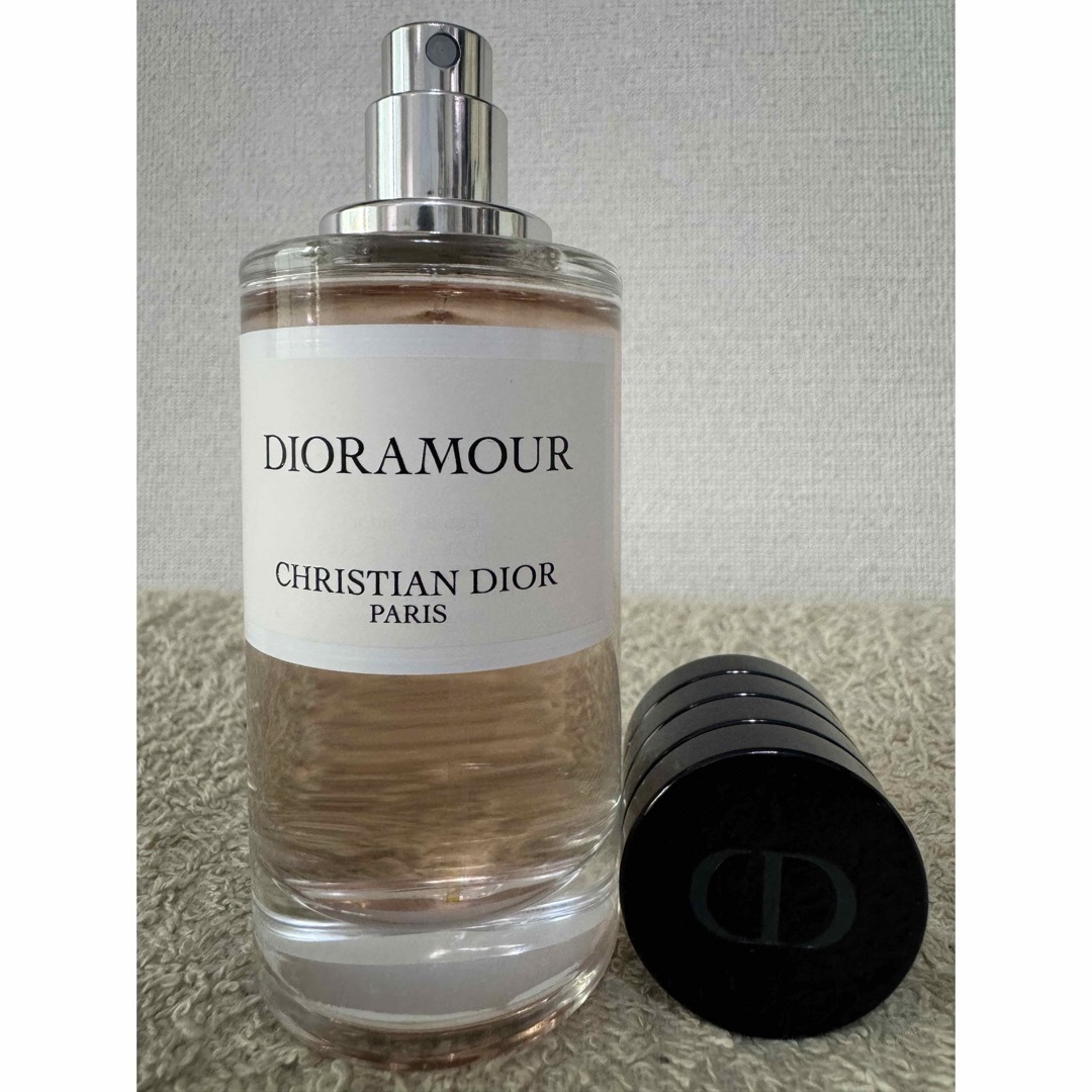 Christian Dior(クリスチャンディオール)の【新品未使用】メゾン クリスチャン ディオール ディオラムール 40ml コスメ/美容の香水(ユニセックス)の商品写真
