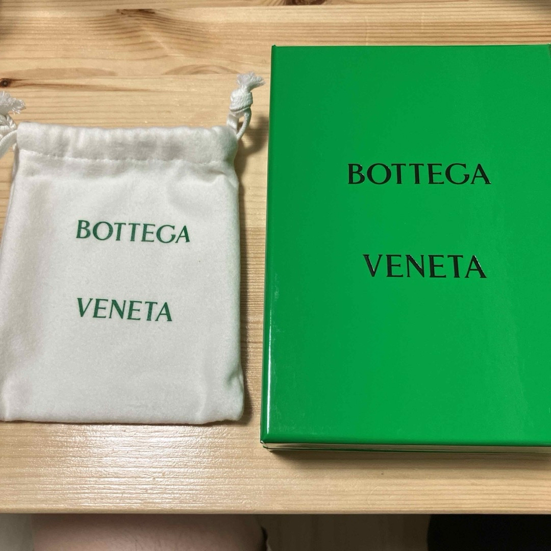 BOTTEGA VENETA ボッテガ ボッテガヴェネタ 巾着 箱付き レディースのファッション小物(その他)の商品写真