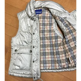 バーバリー(BURBERRY)のpatta pattaさん専用 BURBERRY BLUELABEL中綿ベスト(ダウンベスト)